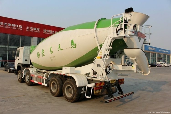 9.726L エンジン容量 国産重荷トラック HOWO 8X4 コンクリートミキサートラック
