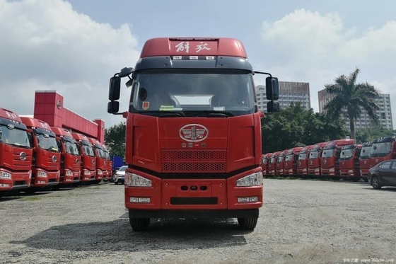 中古のFaw Jiefang J6M 350HP トラクター 4X2 空気懸垂運転席付き重貨車
