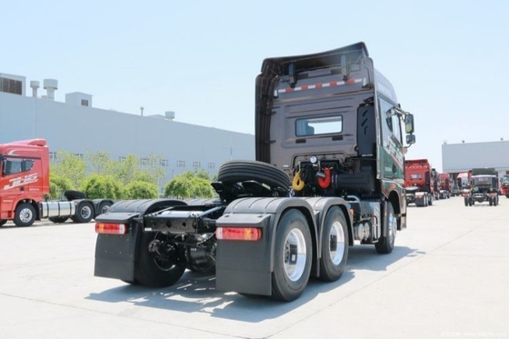 Jiefang JH6 6x4 4x2 8x4 トラクター 運転席とマルチメディアシステム