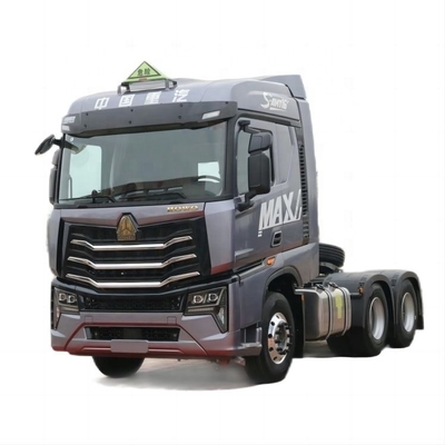 顧客の要求 HOWO マックス重型トラック クラシック版 510HP 6X4 4X2 トラクター