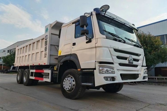 右方向国産重型トラック 中古 HOWOV7 6X4 440HP ダンプトラック 5.8m 特殊車