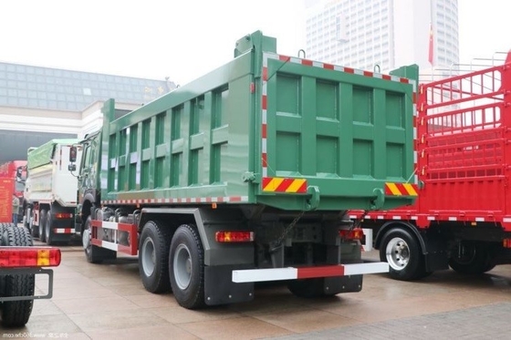 国営重型トラック HOWO-70 km 380hp 8X4 6X4 375 371hp ESCシステム付きダンプトラック