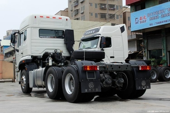 12 前向きシフト SinotruK Haohan J7G 4*2 6*4 CHG LNG 特殊トラック トラクションヘッド