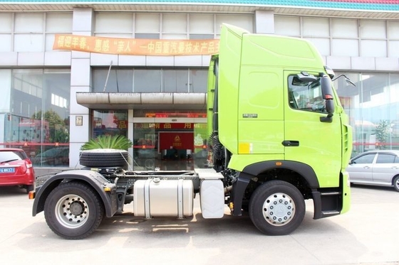 360° 後部カメラ シノトラック HOWO T7H 440HP 4X2 トラクター