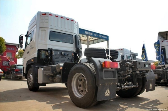 ACCクルーズコントロール シノトルクステイヤー D7B 380HP 4X2 トラクショントラックヘッド 6.21*2.496*3.875M