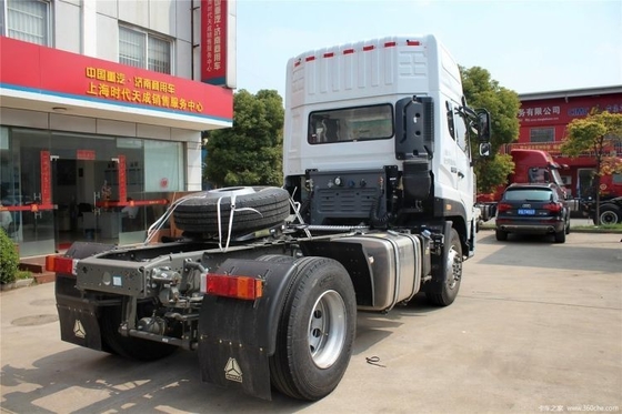 ACCクルーズコントロール シノトルクステイヤー D7B 380HP 4X2 トラクショントラックヘッド 6.21*2.496*3.875M