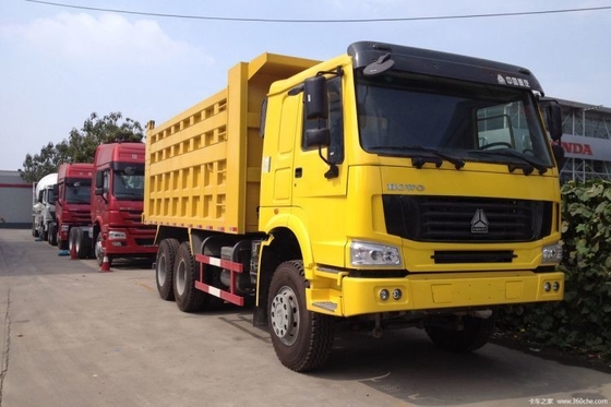 国産重貨車HOWO 6X4 336hp 21-30Tの荷物と2人の乗客のためのダンプトラック