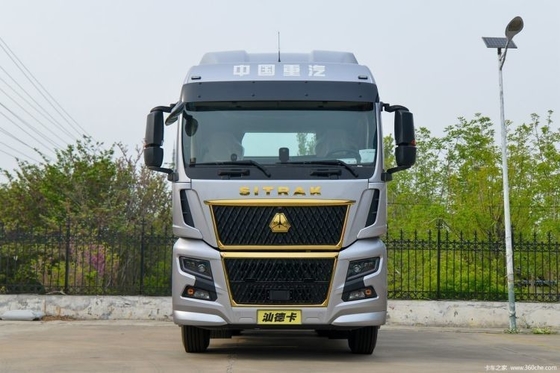 シノトラク シトラク C9H 重貨車 570 HP 6X4 AMT ロング付き自動引引機関車