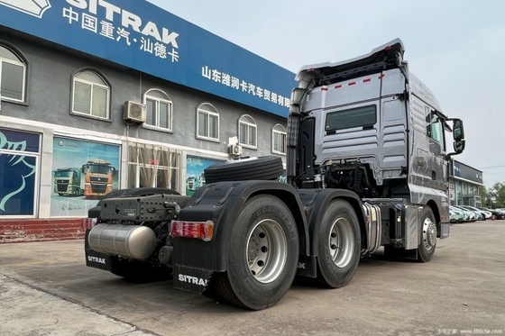 シノトラク シトラク C9H 重貨車 570 HP 6X4 AMT ロング付き自動引引機関車