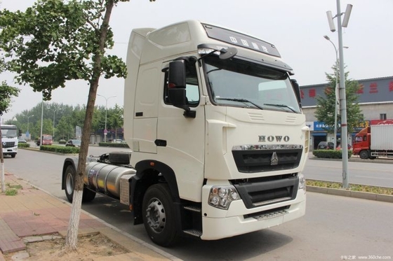 4×2 左手運転 シノトーク HOWO T7H 440HP LNG トラクター トラック 16 進撃シフト
