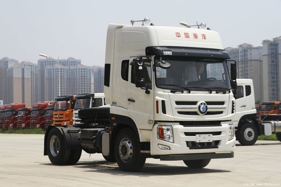 3人乗りW5B-H重型トラック 340HP 4X2 トラクターヘッドトラック 6-8L エンジン容量
