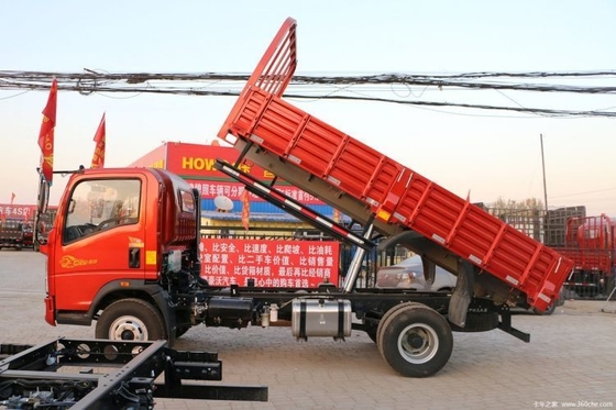 ブティック HOWO ハンビー 129hp 4X2 100-200Lの燃料タンク容量を持つ4.15mダンプトラック