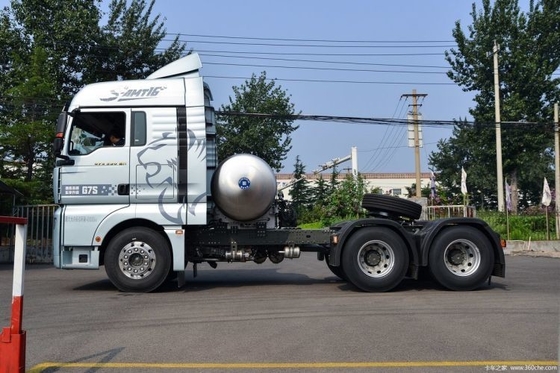 中古トラック トラクターヘッド Sinotruk SITRAK G7S 530 HP 6X4 LNG スロー流体付き自動ギア