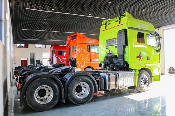 トリニティ重力トラック 585 HP 6X4 AMT 自動トラック トラクタートラック バックシフト番号 2