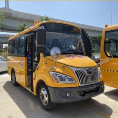 小学校バスのEURO 4排出基準 最大トルク 330N.m/1400-2400r/min