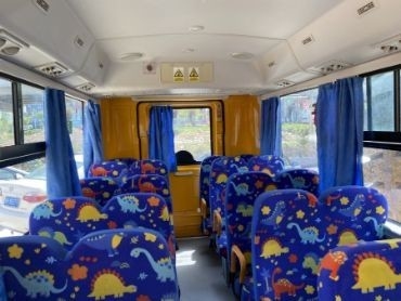 小学校バスのEURO 4排出基準 最大トルク 330N.m/1400-2400r/min