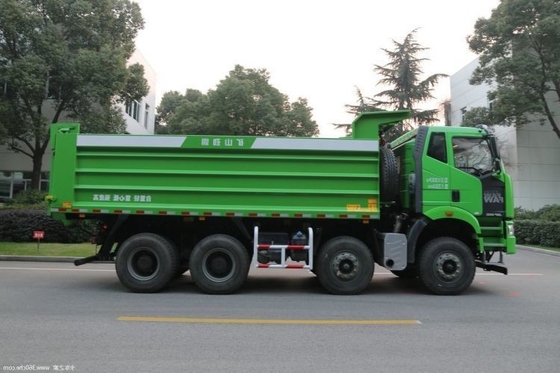 輸出された中古のFaw Jiefang J6P 8X4 350HPのダンプトラック