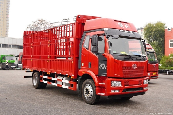 自動エアコン Faw Jiefang J6L Zhongka チュアンフ 220HP 4X2 6.8m 中古トラック