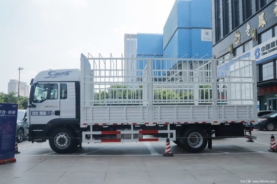270 HP SINOTRUCK SITRAK G5S ラグジュアリー 4X2 6.8m AMT 自動トランスミッション 倉庫トラック