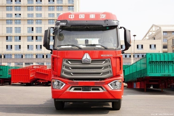 燃料タンク容量 ≥600Lと自動窓を持つ重型自動車用HOWO NX 6X4トラクター