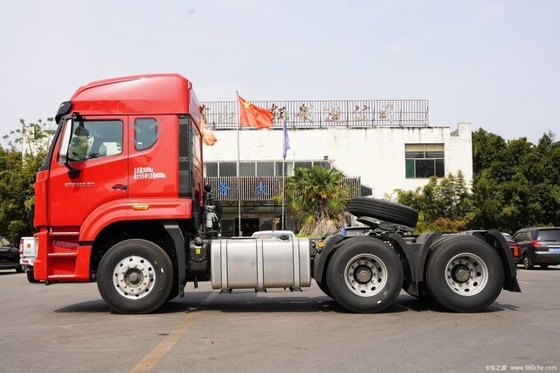燃料タンク容量 ≥600Lと自動窓を持つ重型自動車用HOWO NX 6X4トラクター