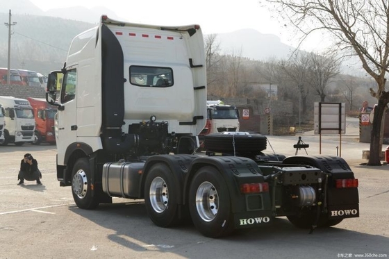 ブティック HOWO T7H 重荷トラック 540 HP 6X4 トラクタートラック シノトルクエンジンで