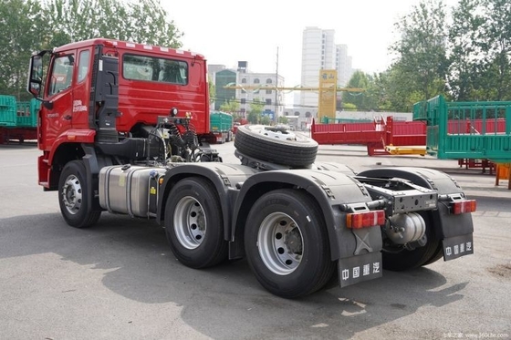 リーズナブルなHOWO NX重型トラック 460 HP 6X4 トラクタートラックであなたの車両をアップグレードします