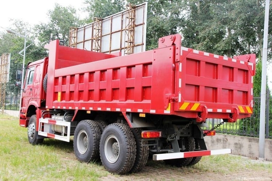 340 HP 6X4 5.6m Sinotruk HOWO 重型トラック 10-15T GVW用のダンプトラック 自動窓