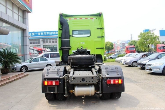 440馬力 4X2 Sinotruk HOWO T7H トラクター 2人の乗客と 8L エンジン容量